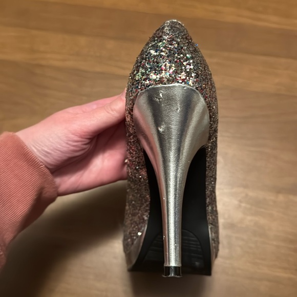 UPDATED Host Pick Silver Multicolor Rainbow Glitter peeptoe platform heel pumps - Picture 12 of 15